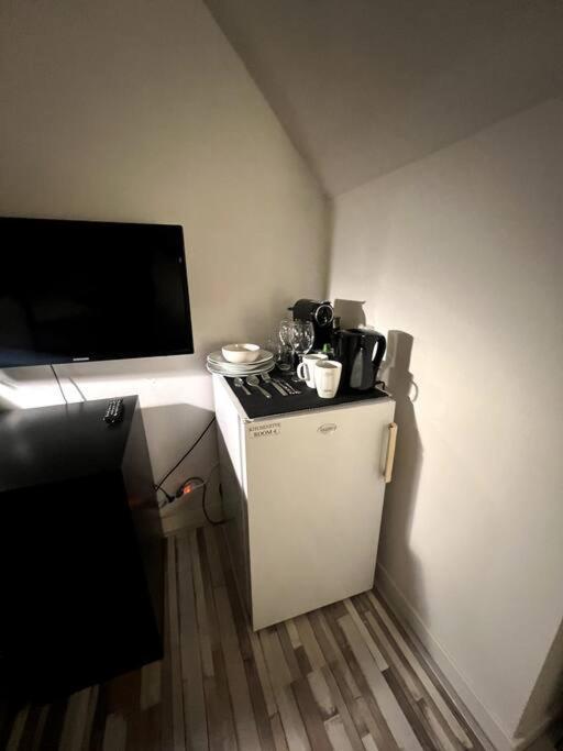 Room 404 - Eindhoven - By T&S. Екстер'єр фото